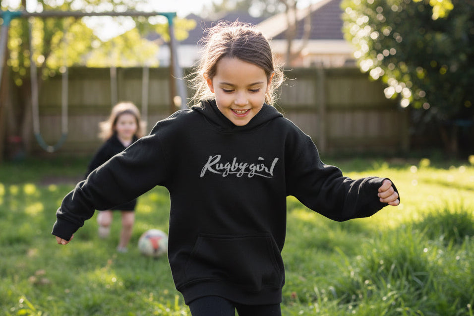 Kids' rugby heavy blend hoodie in grey print — Signature design by Rugby Girl